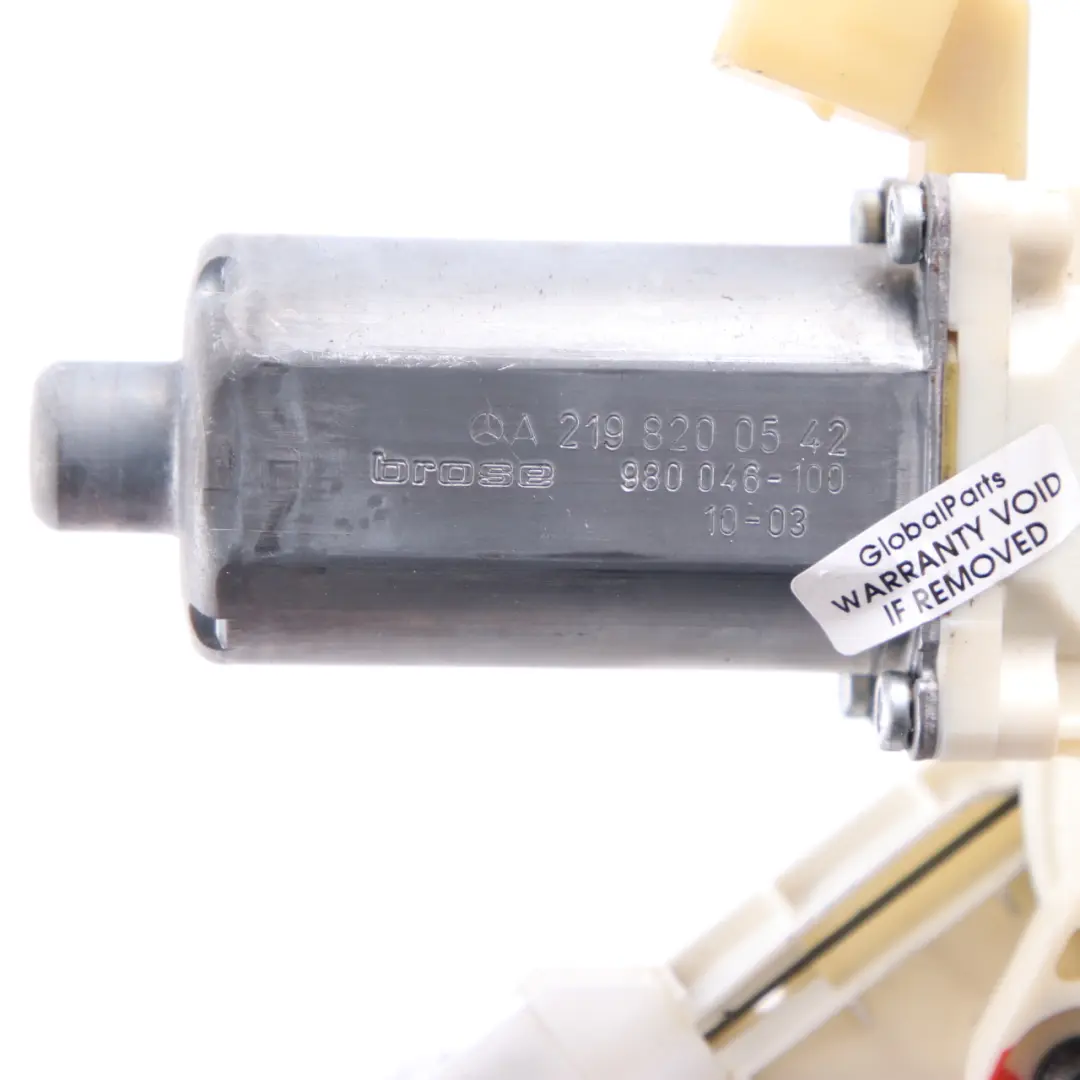 W219 Fensterheber Vordertür links Regulator Motor A2198200542 für Mercedes CLS mit Teilenummer A2197200946 Mercedes CLS W219 Fensterheber Vordertür links Regulator Motor A2198200542 - SKU A2197200946 - Teilenummer A2197200946