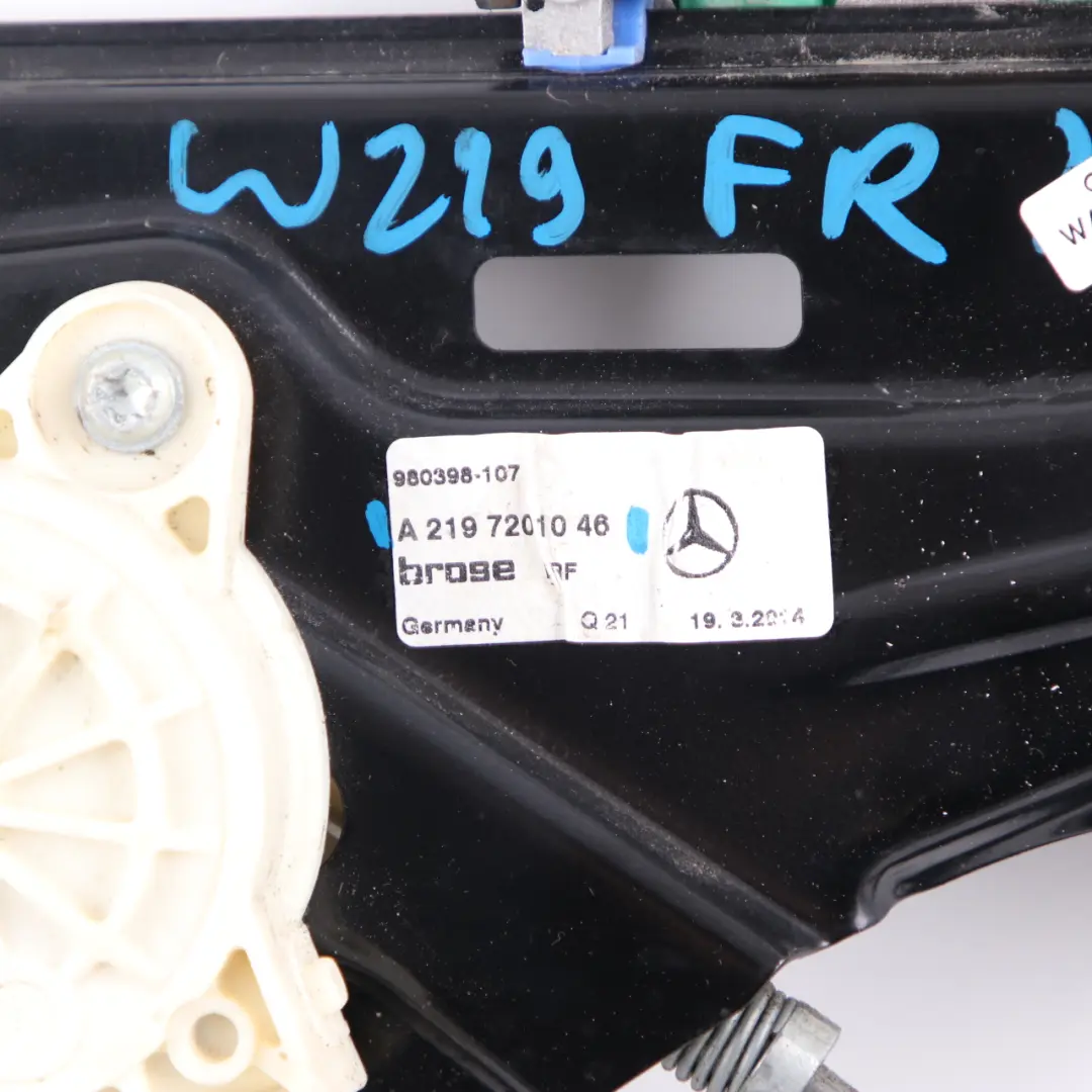 W219 Moteur Lève Vitre Porte Avant Droit A2197200846 pour Mercedes CLS à propos du numéro de pièce A2197201046 Mercedes CLS W219 Moteur Lève Vitre Porte Avant Droit A2197200846 - SKU A2197201046 - Numéro de pièce A2197201046