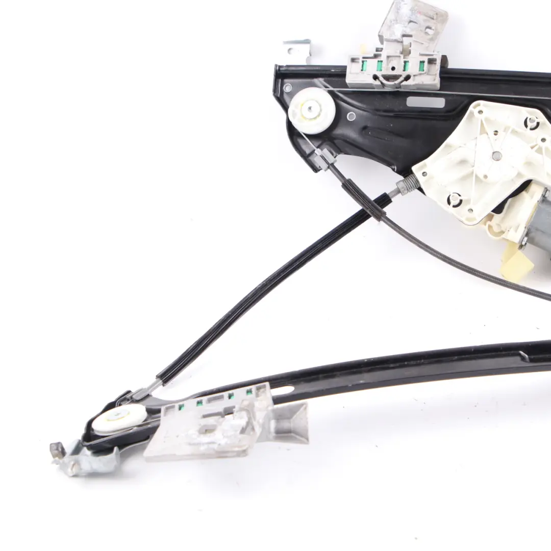 W219 Moteur Lève Vitre Porte Avant Droit A2197200846 pour Mercedes CLS à propos du numéro de pièce A2197201046 Mercedes CLS W219 Moteur Lève Vitre Porte Avant Droit A2197200846 - SKU A2197201046 - Numéro de pièce A2197201046