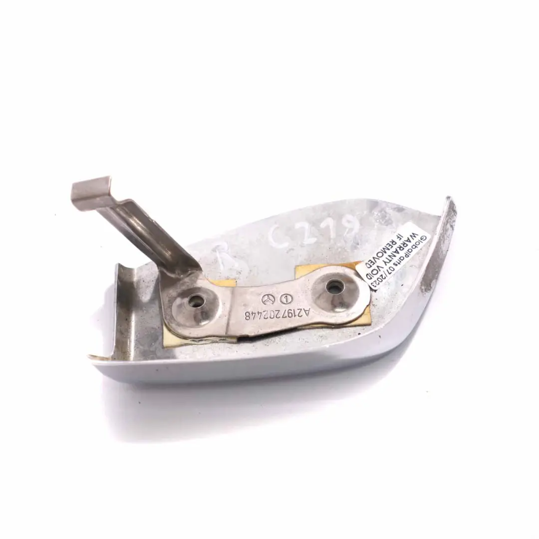 Embellecedor Puerta Delantera Derecha Tapa Panel Cromo para Mercedes C219 con número de pieza A2197202448 Mercedes C219 Embellecedor Puerta Delantera Derecha Tapa Panel Cromo - SKU A2197202448 - Número de pieza A2197202448