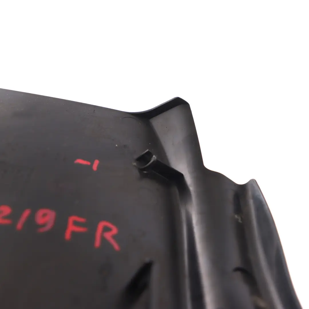 W219 Osłona Boczka Drzwi Prawy Przód Czarna do Mercedes CLS o numerze A2197270228 Mercedes CLS W219 Osłona Boczka Drzwi Prawy Przód Czarna - SKU A2197270228-1 - Numer Części A2197270228