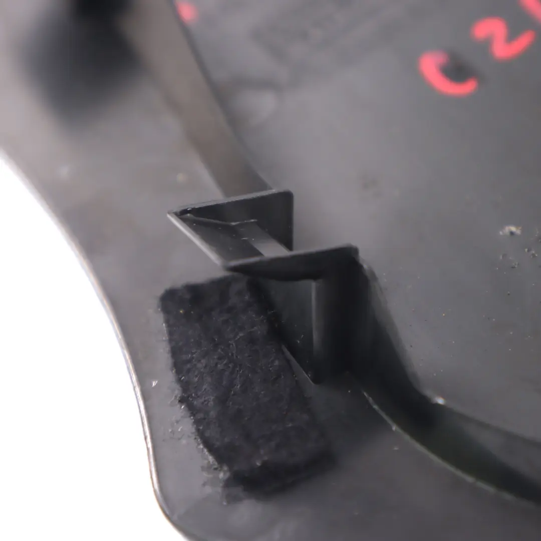 W219 Panel de la Tarjeta Delantera Derecha Tapa Negro para Mercedes CLS con número de pieza A2197270228 Mercedes CLS W219 Panel de la Tarjeta Delantera Derecha Tapa Negro - SKU A2197270228-1 - Número de pieza A2197270228