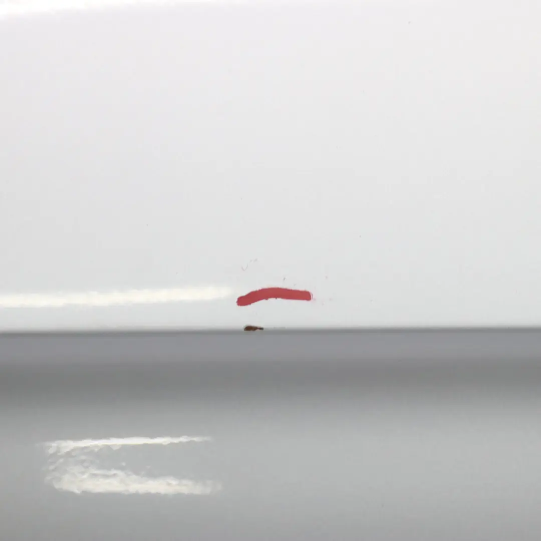 W219 CLS Puerta Trasera Izquierda Plata Iridium Metalizado - 775 para Mercedes con número de pieza A2197200105 Mercedes W219 CLS Puerta Trasera Izquierda Plata Iridium Metalizado - 775 - SKU A2197300105-IRS - Número de pieza A2197200105