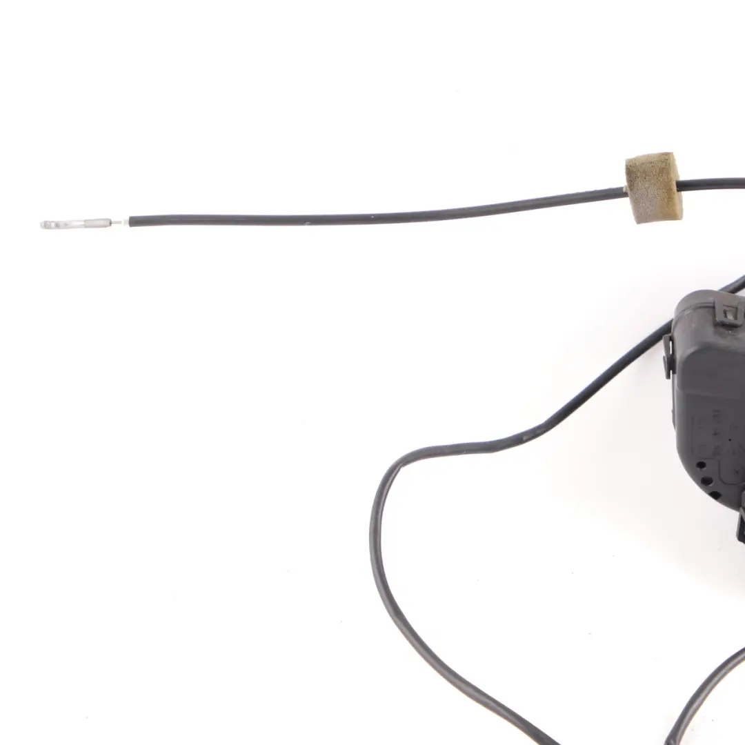 W219 Moteur de verrouillage de porte arrière gauche pour Mercedes CLS à propos du numéro de pièce A2197300135 Mercedes CLS W219 Moteur de verrouillage de porte arrière gauche - SKU A2197300135 - Numéro de pièce A2197300135