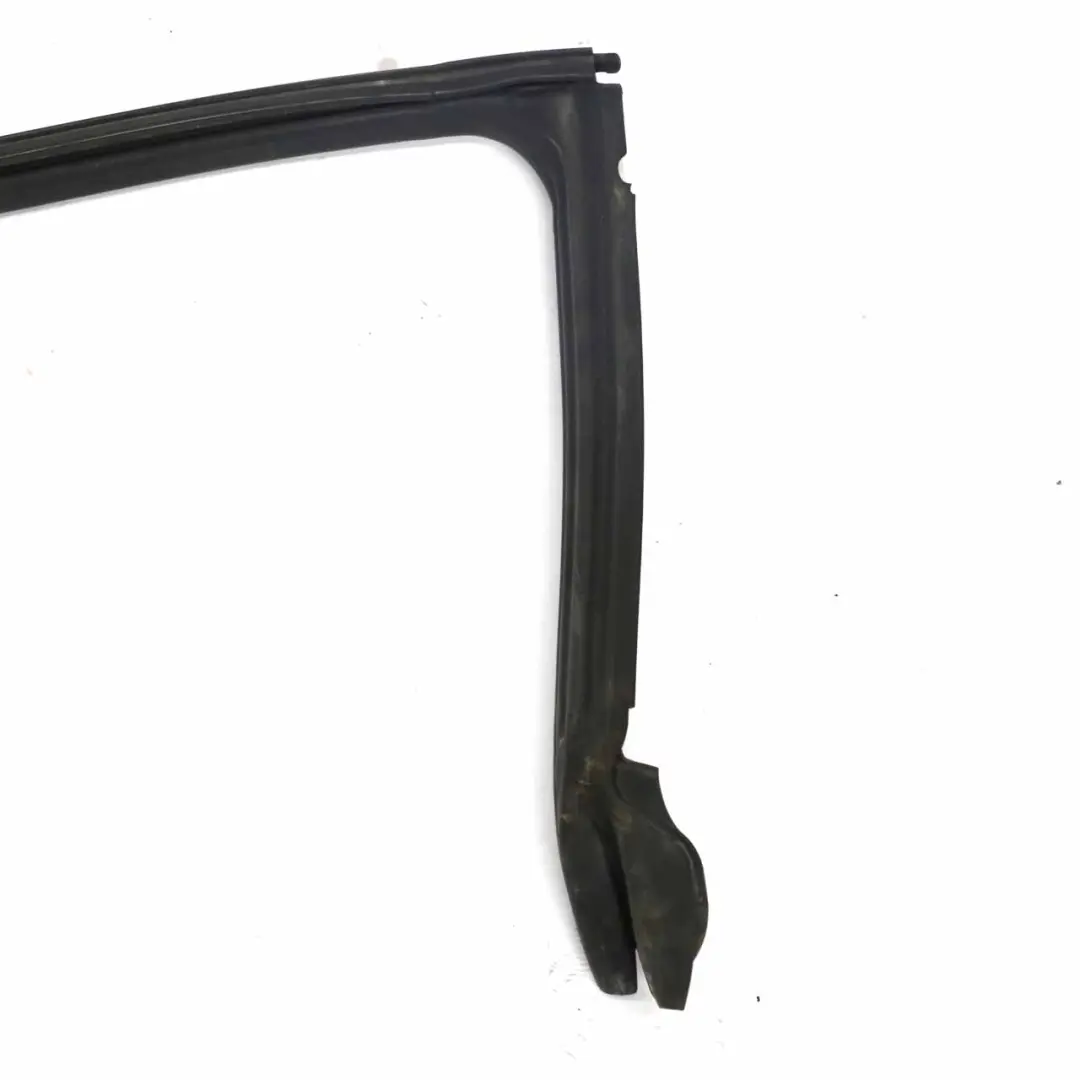 Mercedes C219 Joint de vitre de porte arrière droite joint - SKU A2197300878 - Numéro de pièce A2197300878