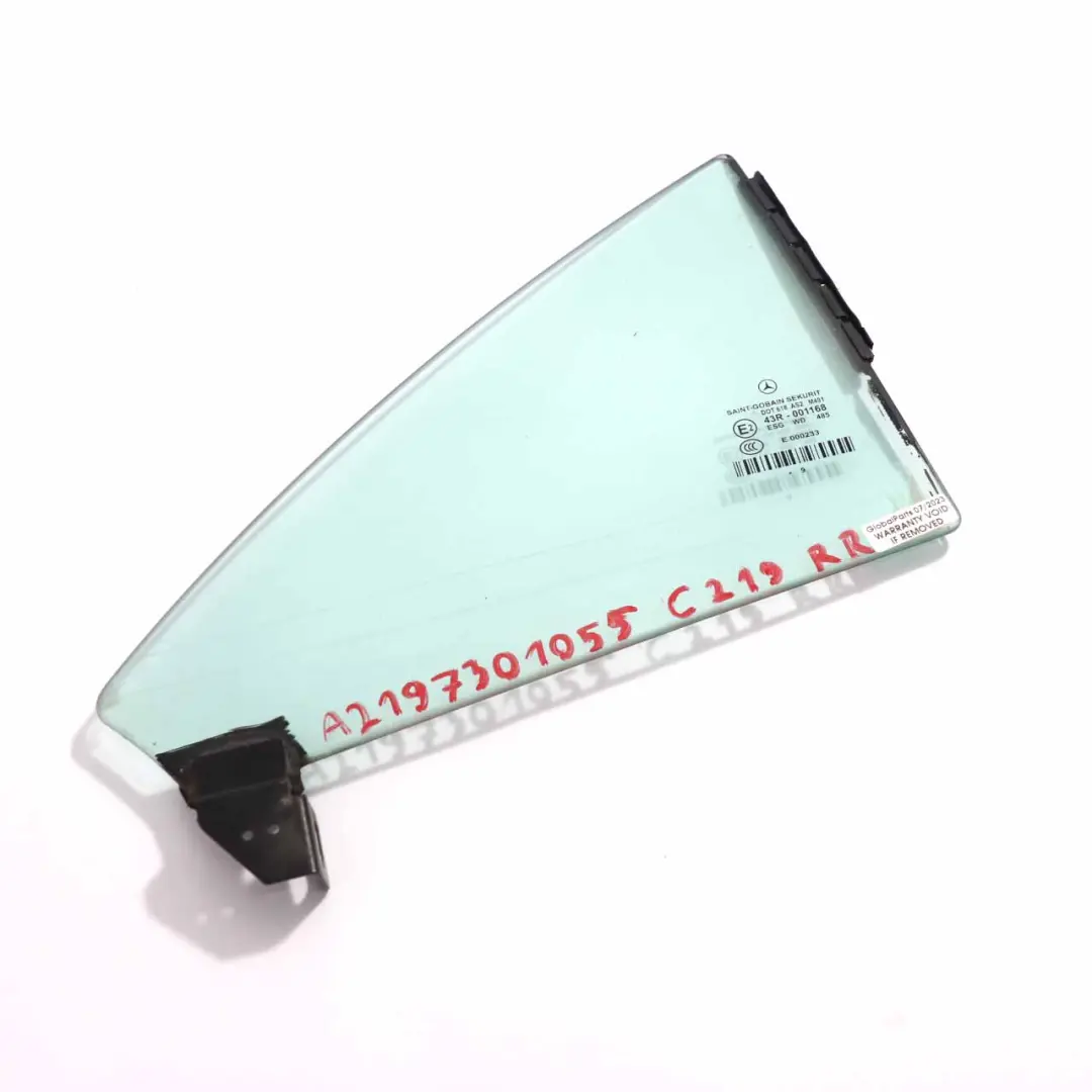Vitrage Porte Arrière Droite Quartier Vert AS2 pour Mercedes C219 à propos du numéro de pièce A2197301055 Mercedes C219 Vitrage Porte Arrière Droite Quartier Vert AS2 - SKU A2197301055 - Numéro de pièce A2197301055