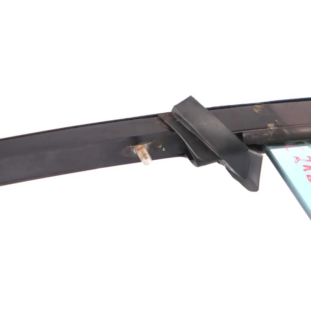 Vitre Fixe Porte Arrière Gauche AS2 pour Mercedes C219 à propos du numéro de pièce A2197301355 Mercedes C219 Vitre Fixe Porte Arrière Gauche AS2 - SKU A2197301355 - Numéro de pièce A2197301355