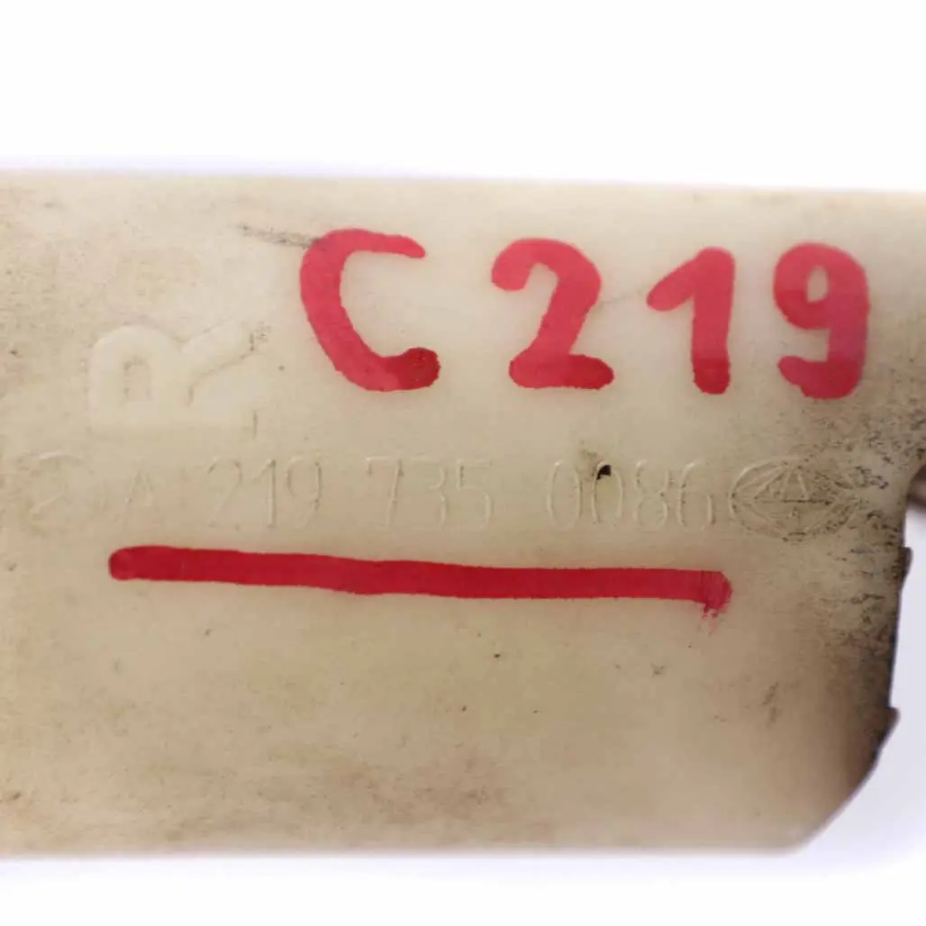 Amortisseur de vitre latérale Mercedes CLS W219 pour à propos du numéro de pièce A2197350086 Amortisseur de vitre latérale Mercedes CLS W219 - SKU A2197350086 - Numéro de pièce A2197350086