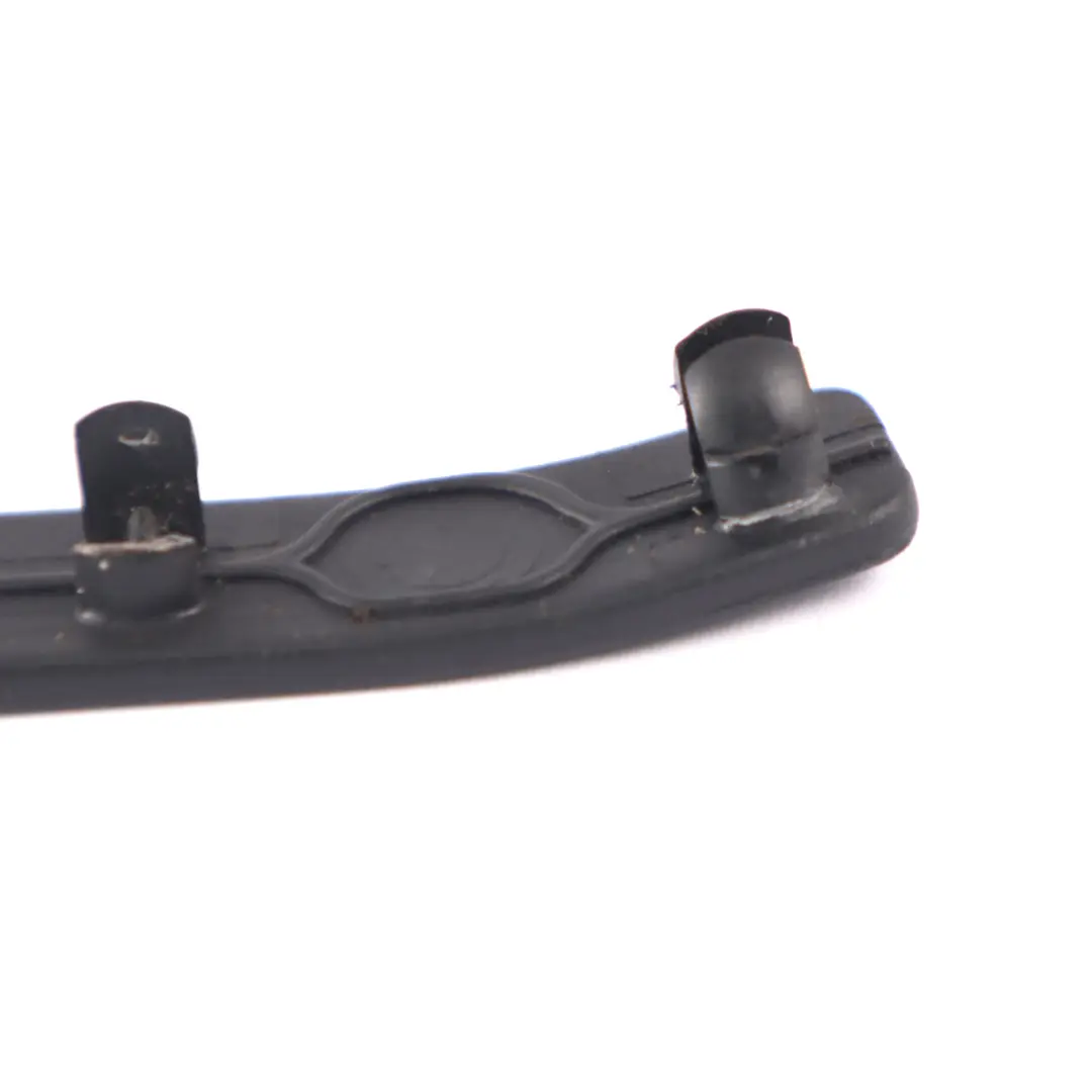 Rotaia Mercedes C219 Posteriore Sinistra Portiere Guida Guarnizione per con numero di parte A2197370135 Rotaia Mercedes C219 Posteriore Sinistra Portiere Guida Guarnizione - SKU A2197370135 - Numero di parte A2197370135