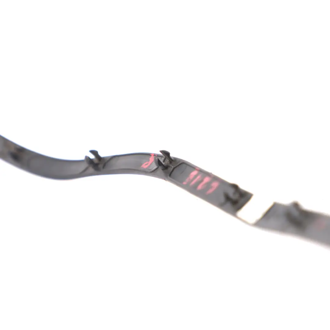 Rotaia Mercedes C219 Posteriore Destra Portiere Guida di Guarnizione per con numero di parte A2197370235 Rotaia Mercedes C219 Posteriore Destra Portiere Guida di Guarnizione - SKU A2197370235 - Numero di parte A2197370235