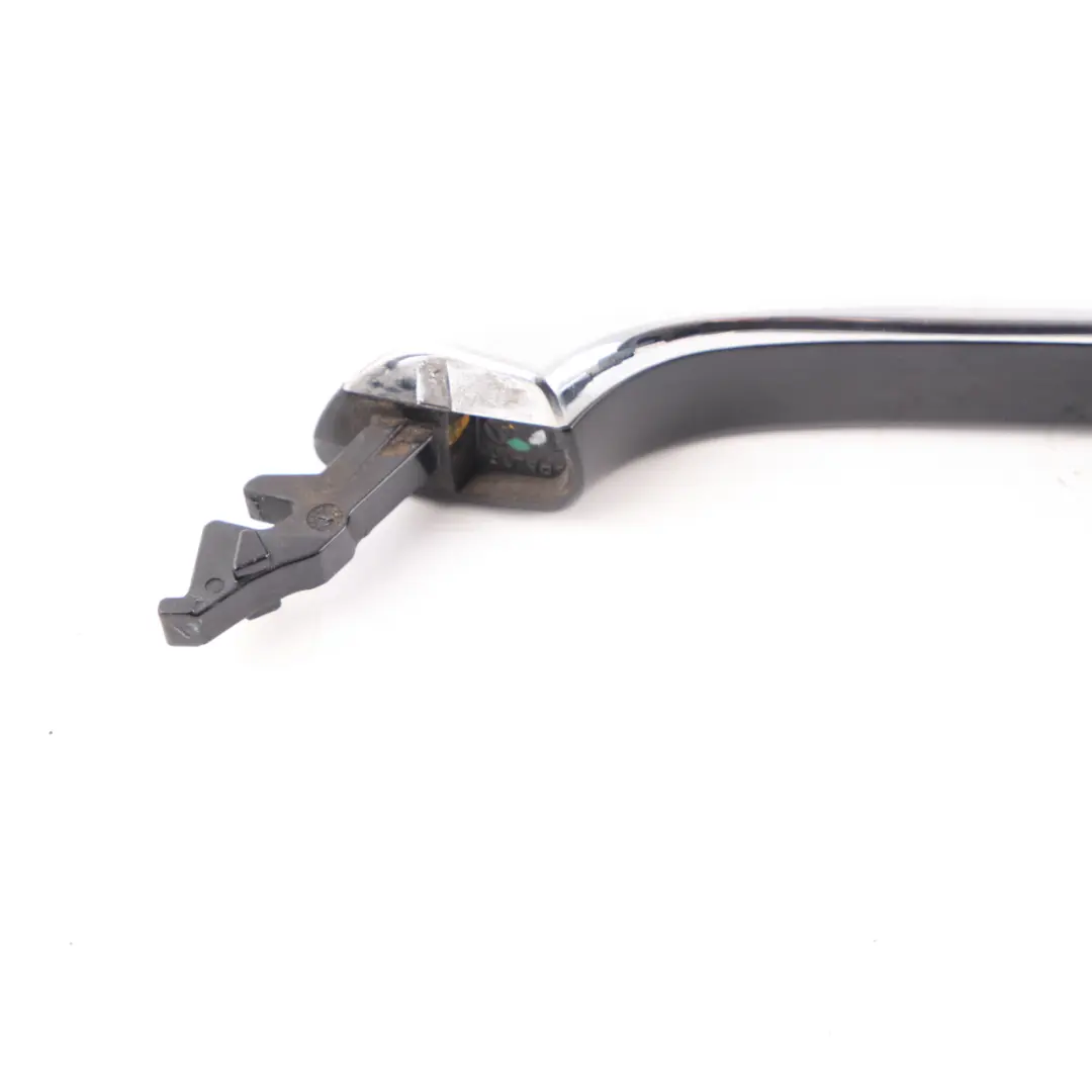 W219 Door Handle Grab Front Right O/S Obsidian Black 197 to Mercedes with Part number A2197600670 Mercedes W219 Door Handle Grab Front Right O/S Obsidian Black 197 - SKU A2197600670-OB - Part number A2197600670