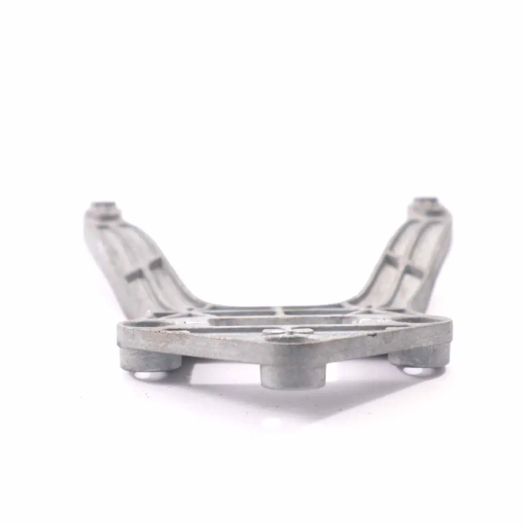 Mercedes W219 Support de rétroviseur pour CLS - SKU A2198100111 - Numéro de pièce A2198100111