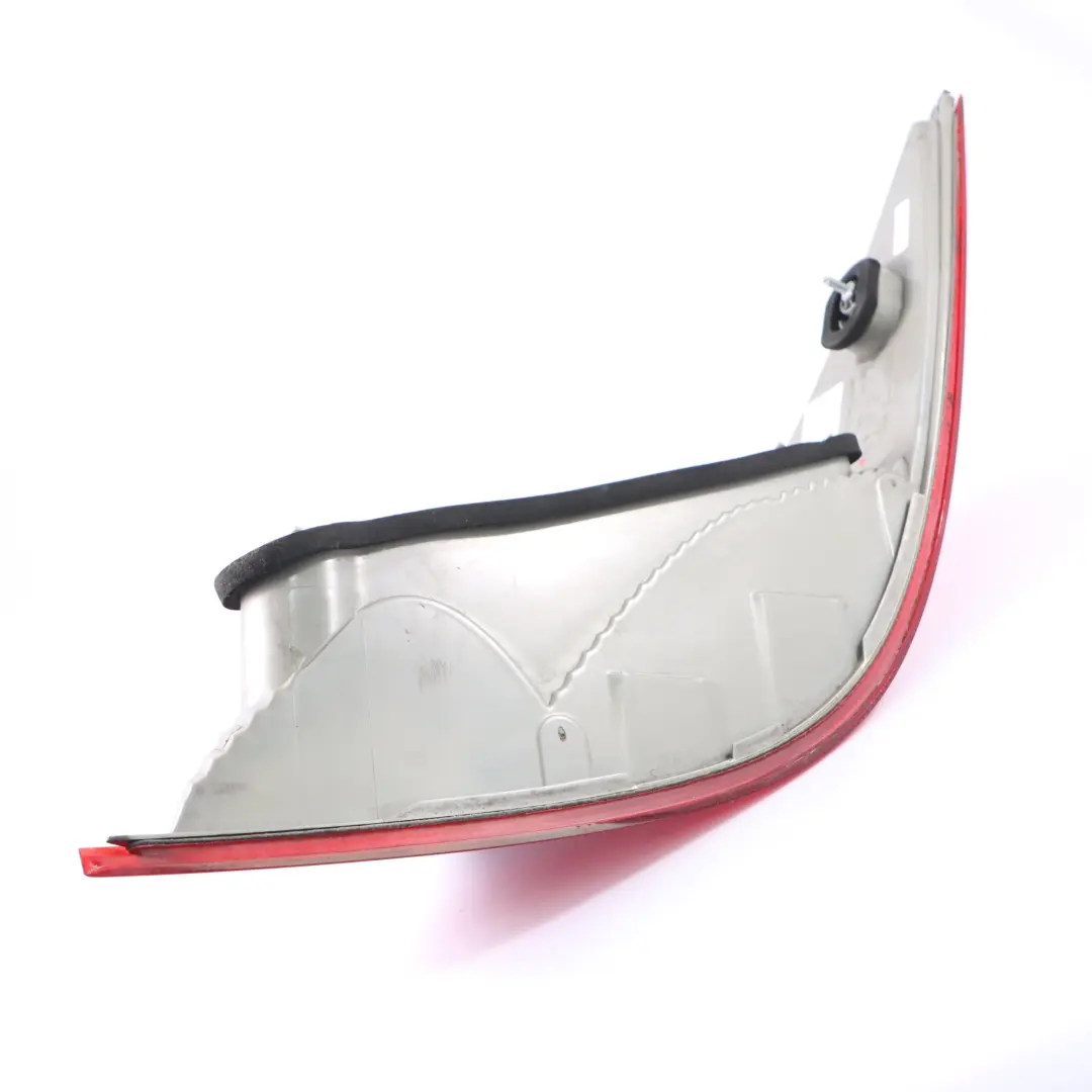 Feu arrière gauche Feu arrière Panneau latéral pour Mercedes CLS C219 à propos du numéro de pièce A2198200164 Mercedes CLS C219 Feu arrière gauche Feu arrière Panneau latéral - SKU A2198200164 - Numéro de pièce A2198200164