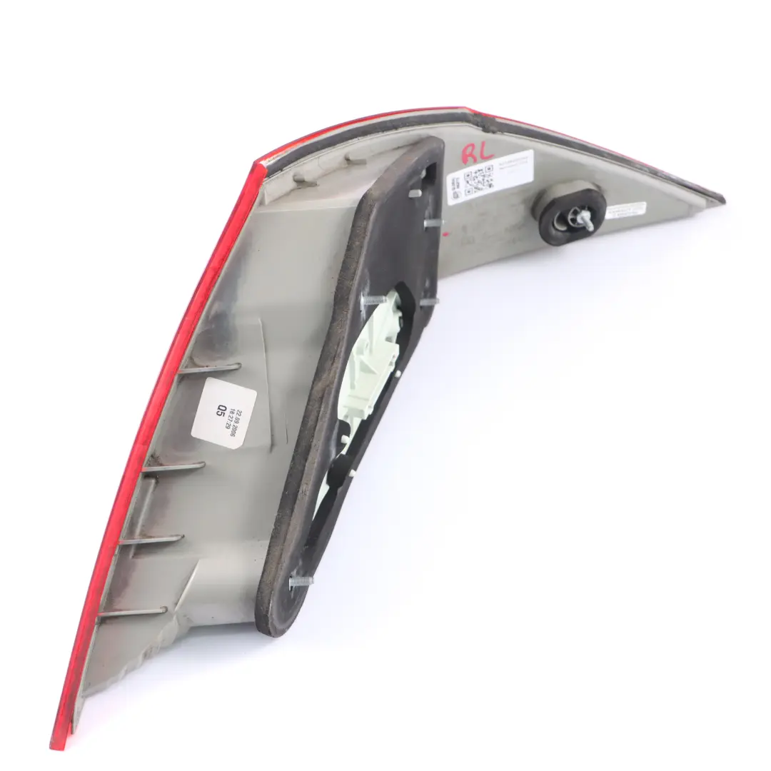 Feu arrière gauche Feu arrière Panneau latéral pour Mercedes CLS C219 à propos du numéro de pièce A2198200164 Mercedes CLS C219 Feu arrière gauche Feu arrière Panneau latéral - SKU A2198200164 - Numéro de pièce A2198200164