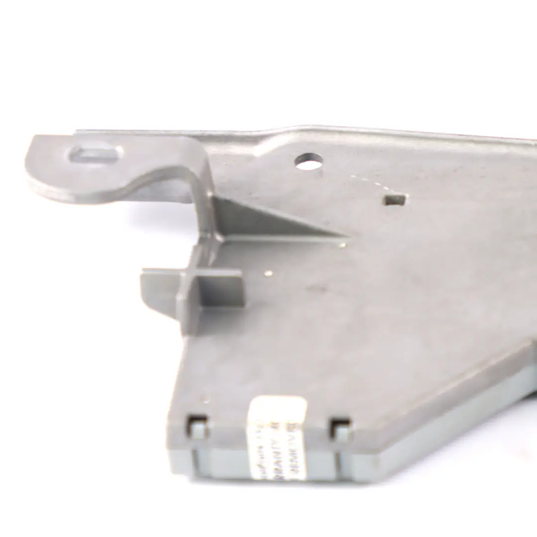 Antenna Amplifier Mercedes C219 C Pillar Left Radio Comand Module to with Part number A2198200189 Antenna Amplifier Mercedes C219 C Pillar Left Radio Comand Module - SKU A2198200189 - Part number A2198200189