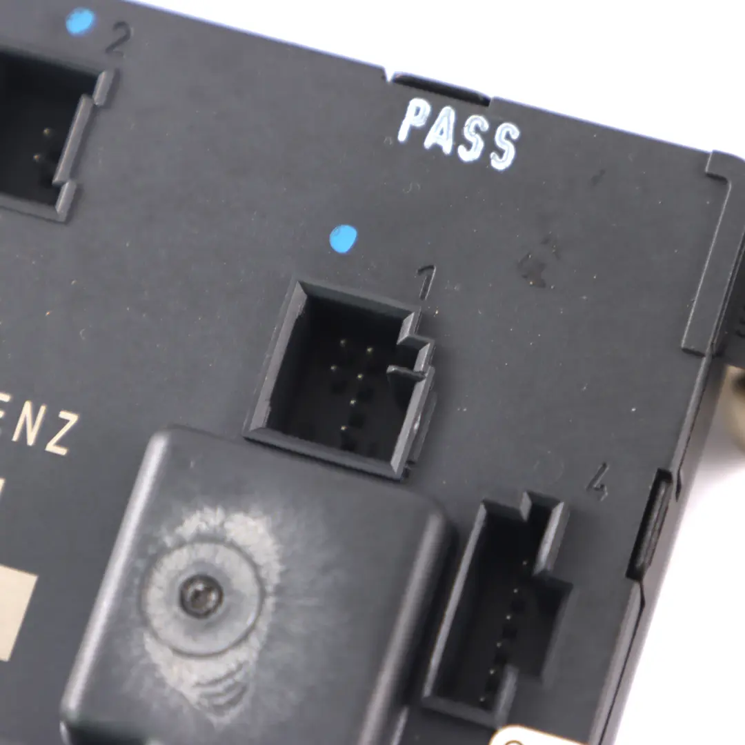 Door Module Mercedes C219 Rear Door Left N/S Control Module to with Part number A2198200226 Door Module Mercedes C219 Rear Door Left N/S Control Module - SKU A2198200226 - Part number A2198200226