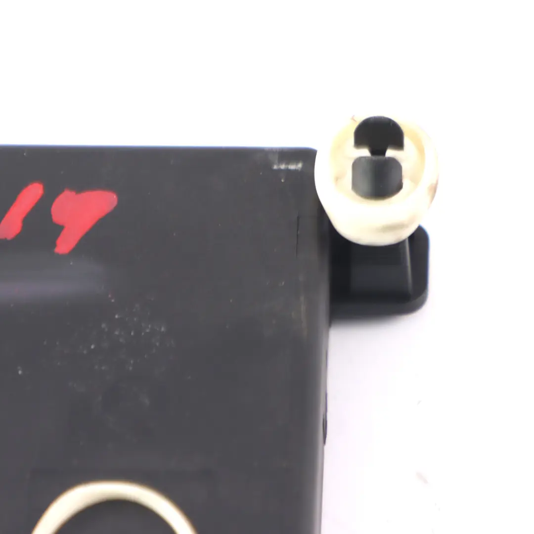 Door Module Mercedes C219 Rear Door Left N/S Control Module to with Part number A2198200226 Door Module Mercedes C219 Rear Door Left N/S Control Module - SKU A2198200226 - Part number A2198200226