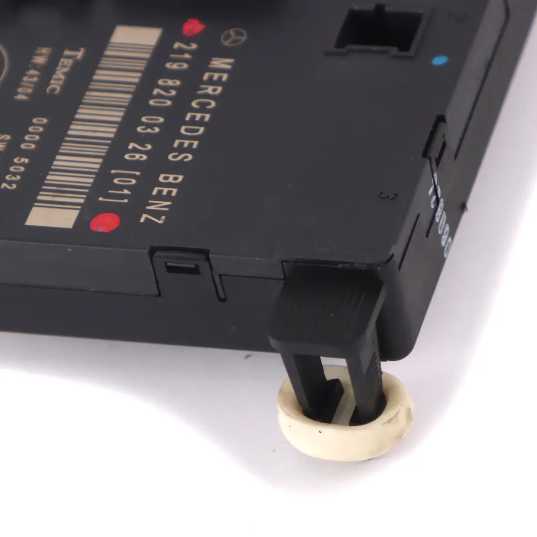 Módulo de puerta Mercedes C219 Puerta trasera derecha Módulo control para con número de pieza A2198200326 Módulo de puerta Mercedes C219 Puerta trasera derecha Módulo control - SKU A2198200326 - Número de pieza A2198200326