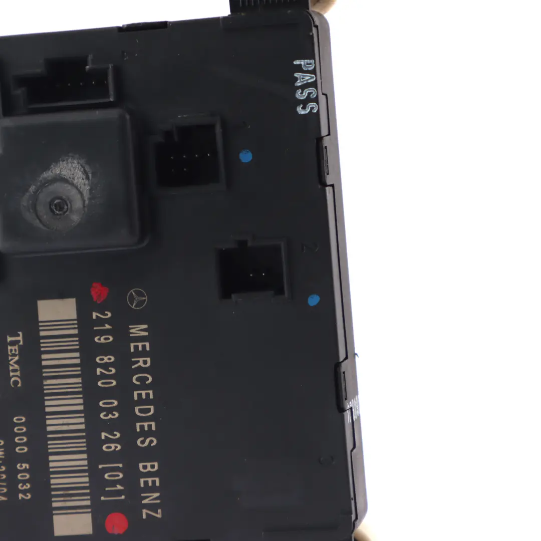 Módulo de puerta Mercedes C219 Puerta trasera derecha Módulo control para con número de pieza A2198200326 Módulo de puerta Mercedes C219 Puerta trasera derecha Módulo control - SKU A2198200326 - Número de pieza A2198200326