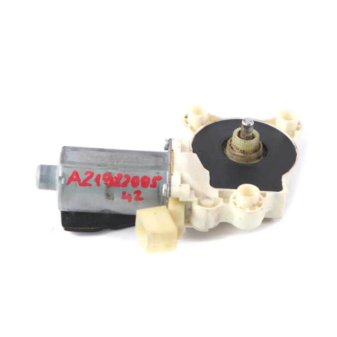 Motor Mercedes C219 Entraînement moteur de la vitre gauche porte arrière avant - SKU A2198200542 - Numéro de pièce A2198200542