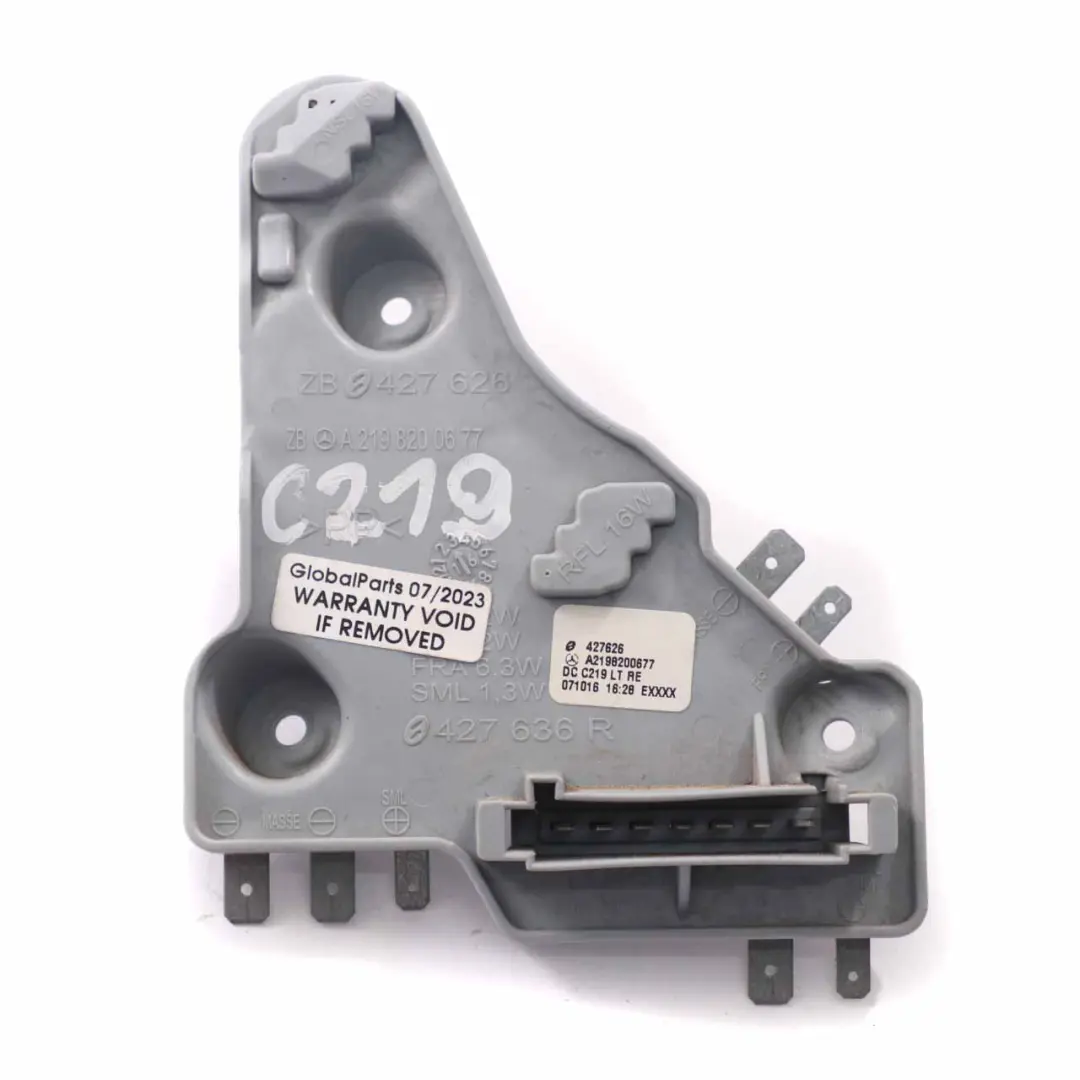 W219 Portalámparas Montaje Enchufe Luz Trasera Derecha para Mercedes CLS con número de pieza A2198200677 Mercedes CLS W219 Portalámparas Montaje Enchufe Luz Trasera Derecha - SKU A2198200677 - Número de pieza A2198200677