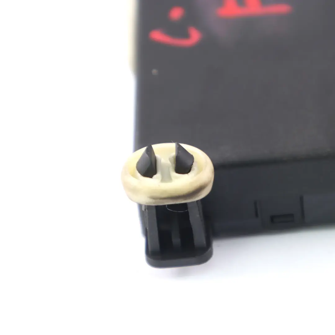 Door Module Mercedes C219 Front Right Door O/S Control Unit Module to with Part number A2198200726 Door Module Mercedes C219 Front Right Door O/S Control Unit Module - SKU A2198200726 - Part number A2198200726