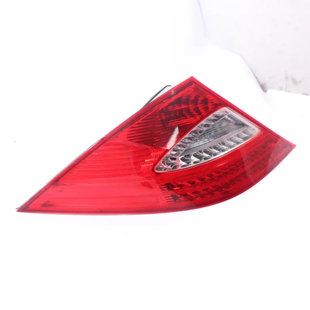 Mercedes CLS C219 Lampa Lewy Tył Lewa Tylna - SKU A2198200764 - Numer Części A2198200764