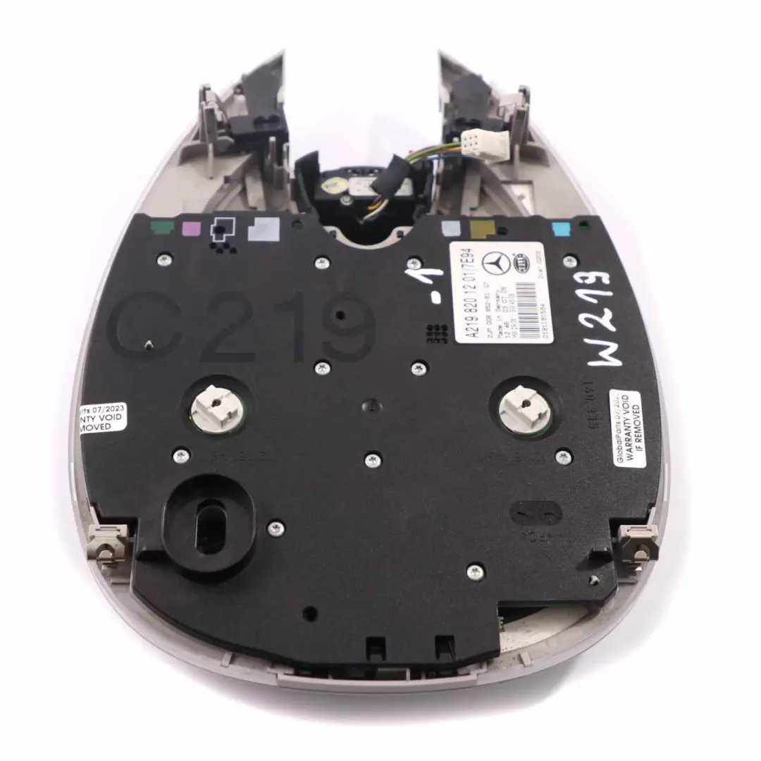 Luz lectura delantera techo Panel interior Gris para Mercedes CLS C219 con número de pieza A2198201201 Mercedes CLS C219 Luz lectura delantera techo Panel interior Gris - SKU A2198201201-1 - Número de pieza A2198201201