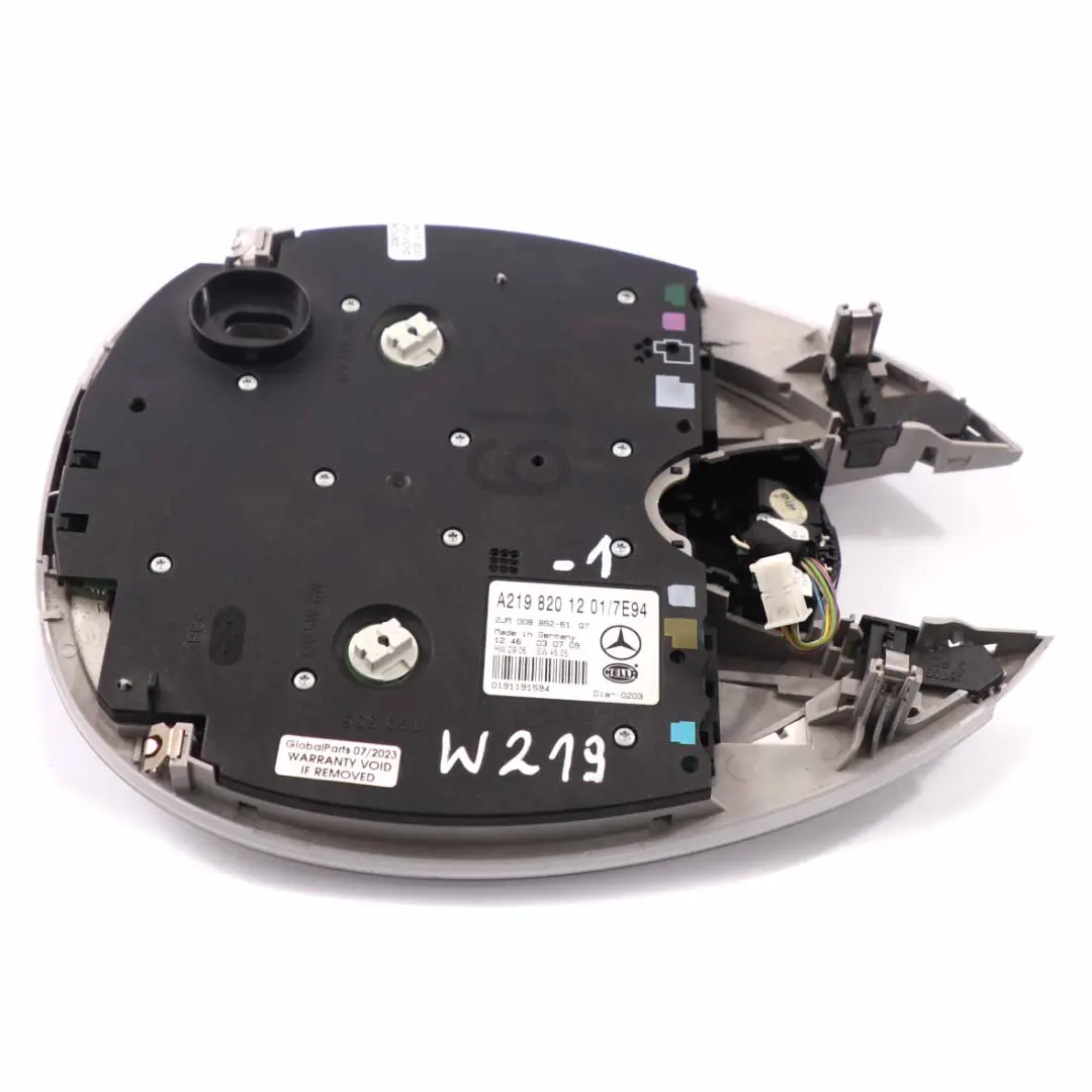 Lampka Podsufitki Szara Przód do Mercedes CLS C219 o numerze A2198201201 Mercedes CLS C219 Lampka Podsufitki Szara Przód - SKU A2198201201-1 - Numer Części A2198201201