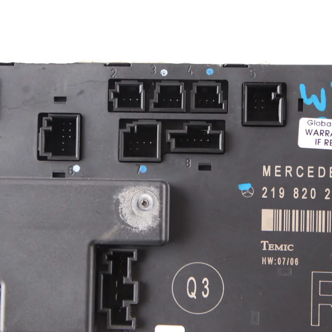 W219 Türmodul vorne rechts Steuergerät für Mercedes CLS mit Teilenummer A2198202426 Mercedes CLS W219 Türmodul vorne rechts Steuergerät - SKU A2198202426 - Teilenummer A2198202426