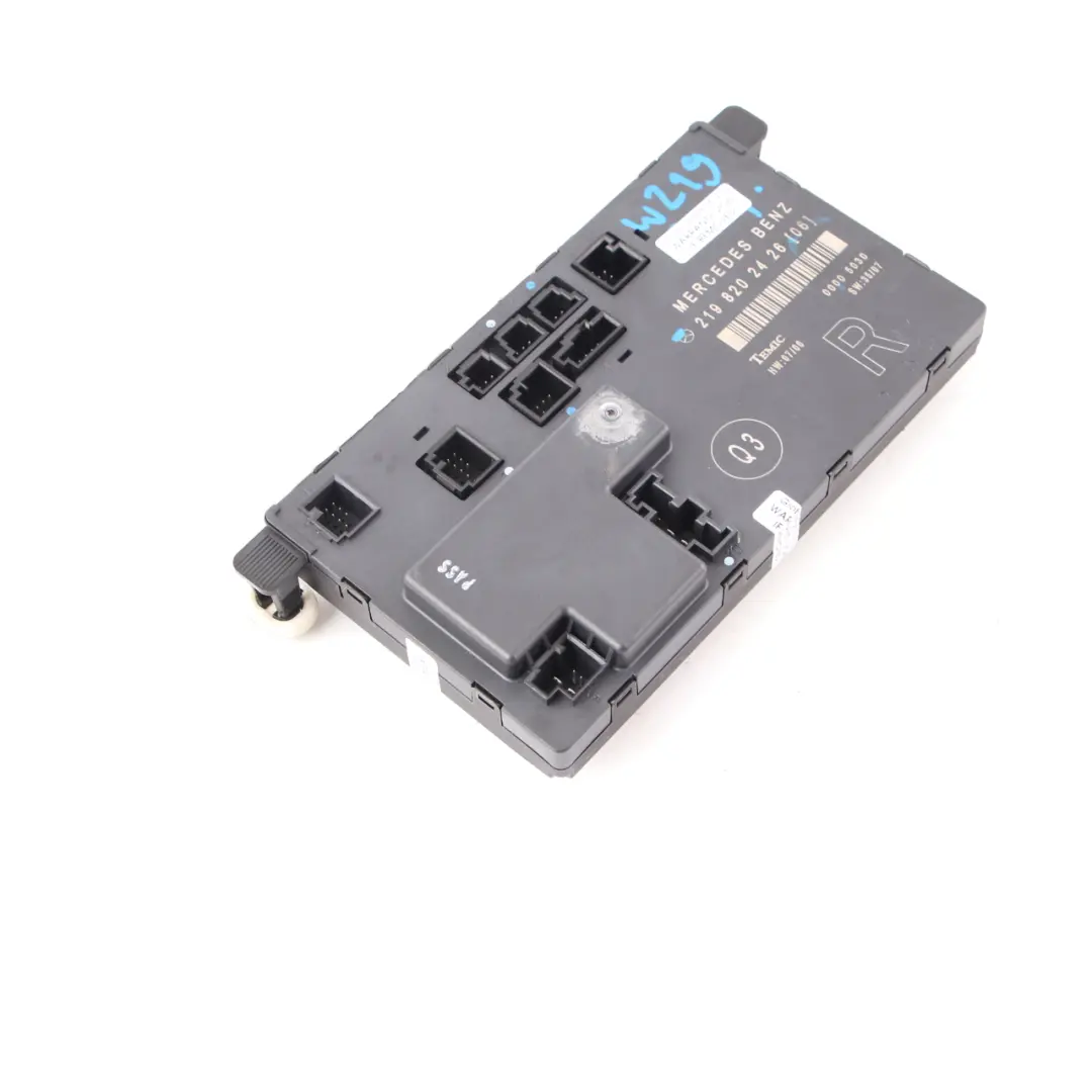Módulo puerta delantera derecha Unidad control A9068204126 para Mercedes W906 con número de pieza A2198202426 Mercedes W906 Módulo puerta delantera derecha Unidad control A9068204126 - SKU A2198202426 - Número de pieza A2198202426