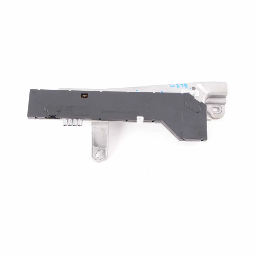 W219 Antenna Amplificatore Modulo Sinistra Unità per Mercedes CLS con numero di parte A2198202889 Mercedes CLS W219 Antenna Amplificatore Modulo Sinistra Unità - SKU A2198202889 - Numero di parte A2198202889