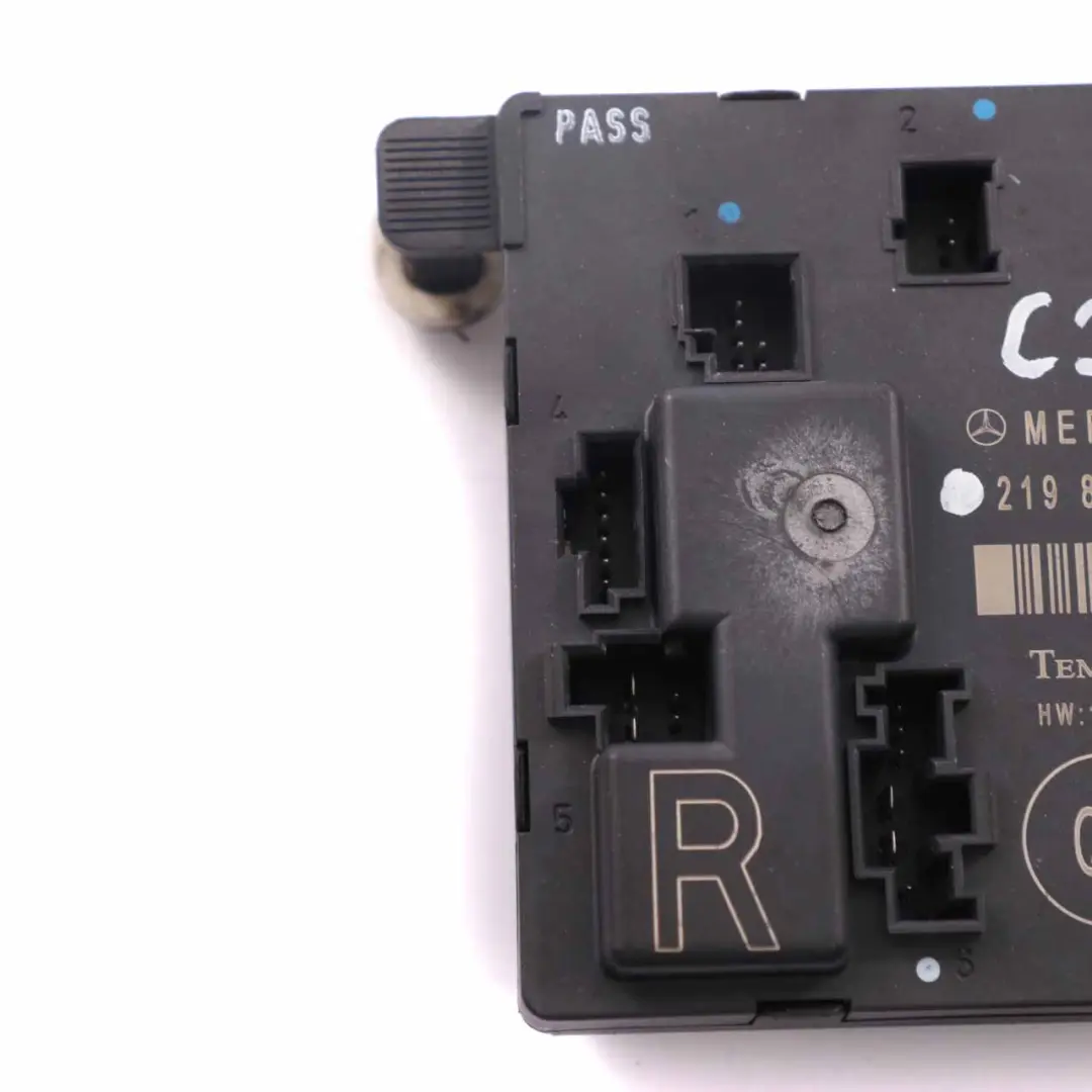 W219 Modulo porta posteriore destra Unità di controllo per Mercedes CLS con numero di parte A2198203626 Mercedes CLS W219 Modulo porta posteriore destra Unità di controllo - SKU A2198203626 - Numero di parte A2198203626
