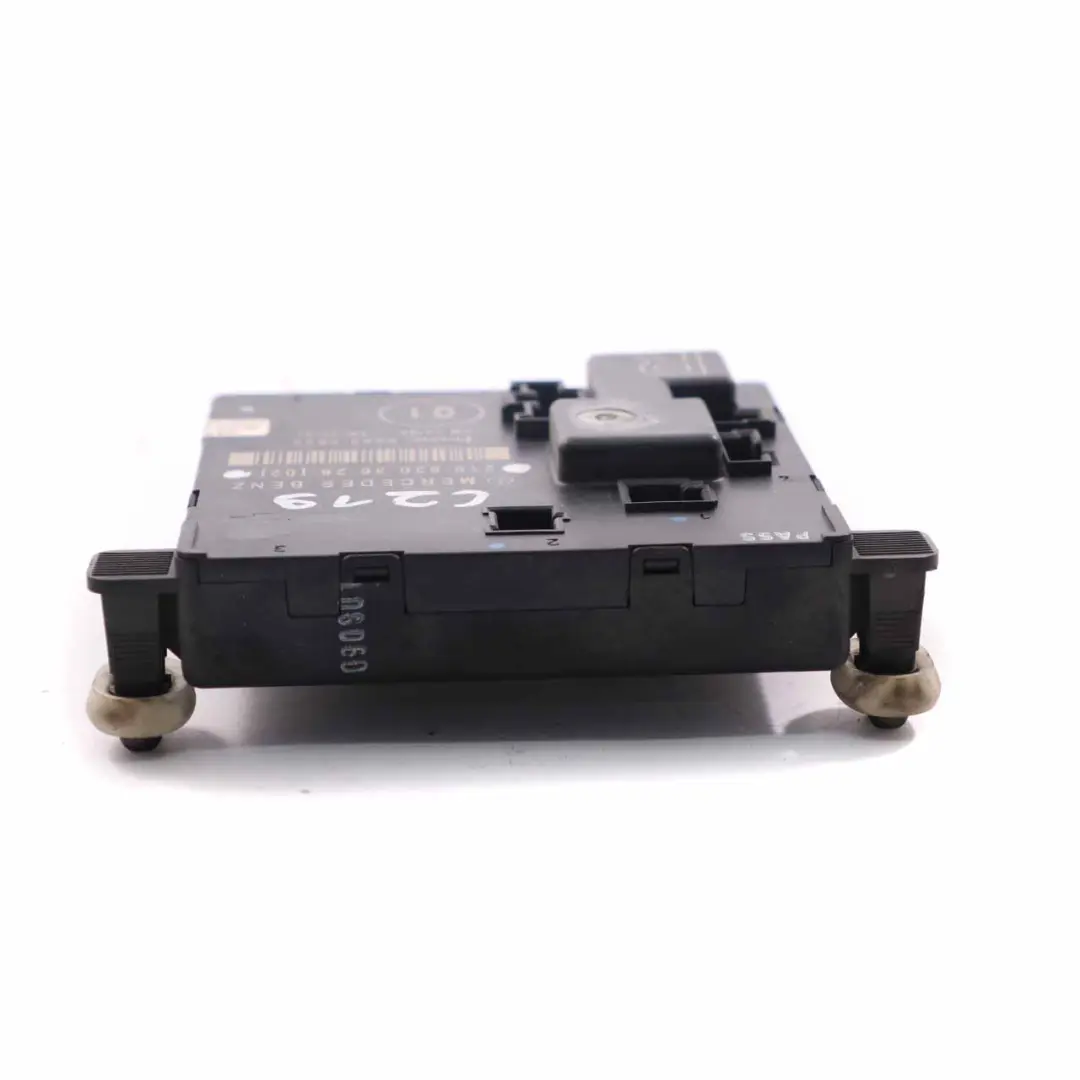 W219 Module de porte arrière droite Unité de contrôle pour Mercedes CLS à propos du numéro de pièce A2198203626 Mercedes CLS W219 Module de porte arrière droite Unité de contrôle - SKU A2198203626 - Numéro de pièce A2198203626