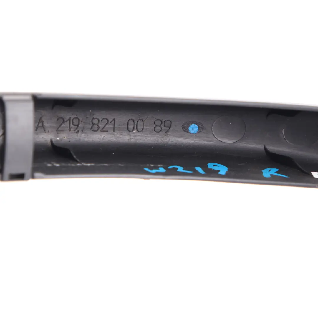 Mercedes W219 Heckklappenscharnie rechts Kofferraumdeckelverkleidung - SKU A2198210089 - Teilenummer A2198210089