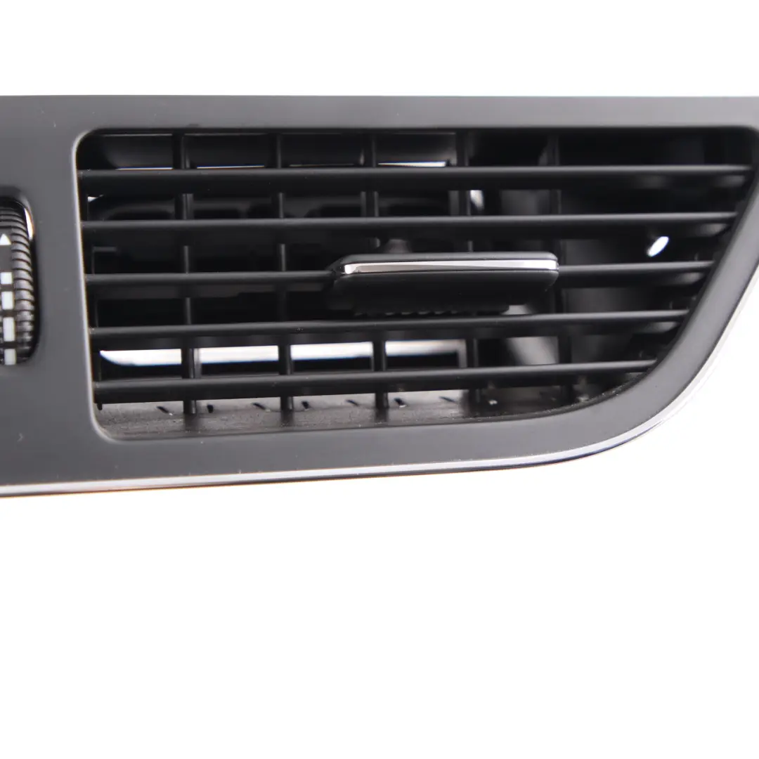 W219 Rejilla Ventilación Salpicadero Central Negro para Mercedes CLS con número de pieza A2198300054 Mercedes CLS W219 Rejilla Ventilación Salpicadero Central Negro - SKU A2198300054 - Número de pieza A2198300054