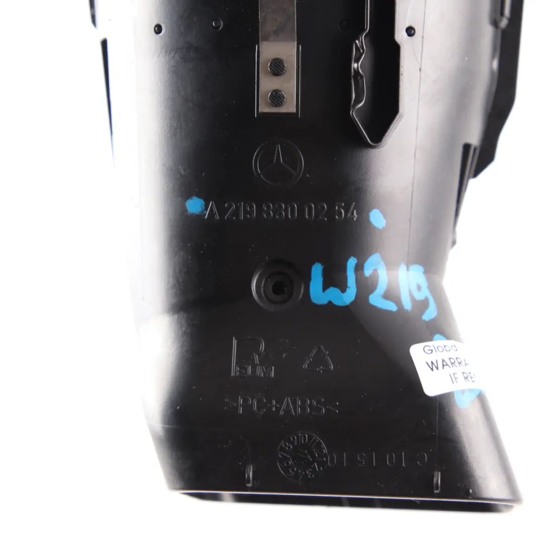 W219 Lüftungsgitter Armaturenbrett Düse Rechts für Mercedes CLS mit Teilenummer A2198300254 Mercedes CLS W219 Lüftungsgitter Armaturenbrett Düse Rechts - SKU A2198300254 - Teilenummer A2198300254