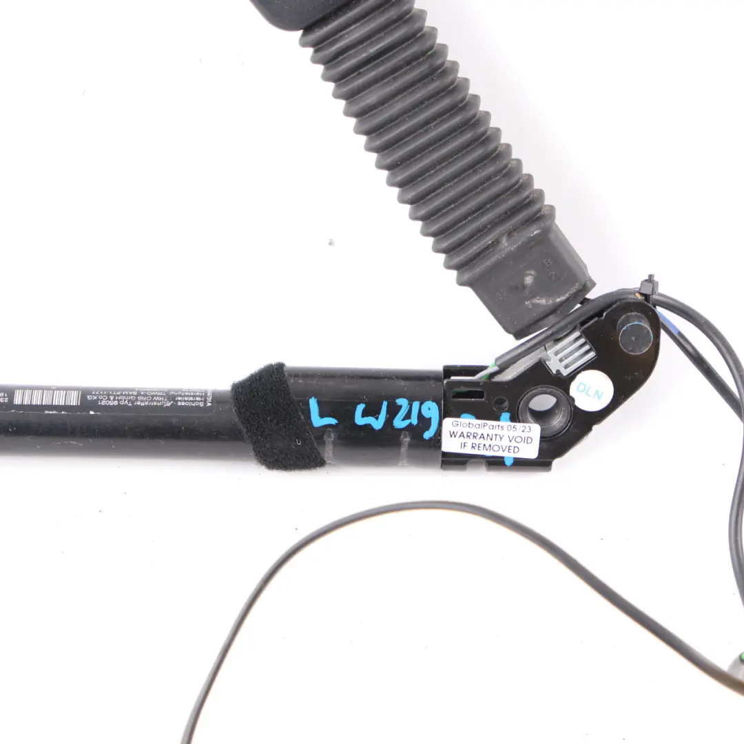 W219 Seat Belt Buckle Tensioner Front Left N/S to Mercedes CLS with Part number A2198600769 Mercedes CLS W219 Seat Belt Buckle Tensioner Front Left N/S - SKU A2198600769 - Part number A2198600769