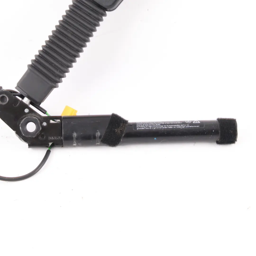 Mercedes CLS W219 Seat Belt Buckle Tensioner Front Left N/S - SKU A2198600769 - Part number A2198600769