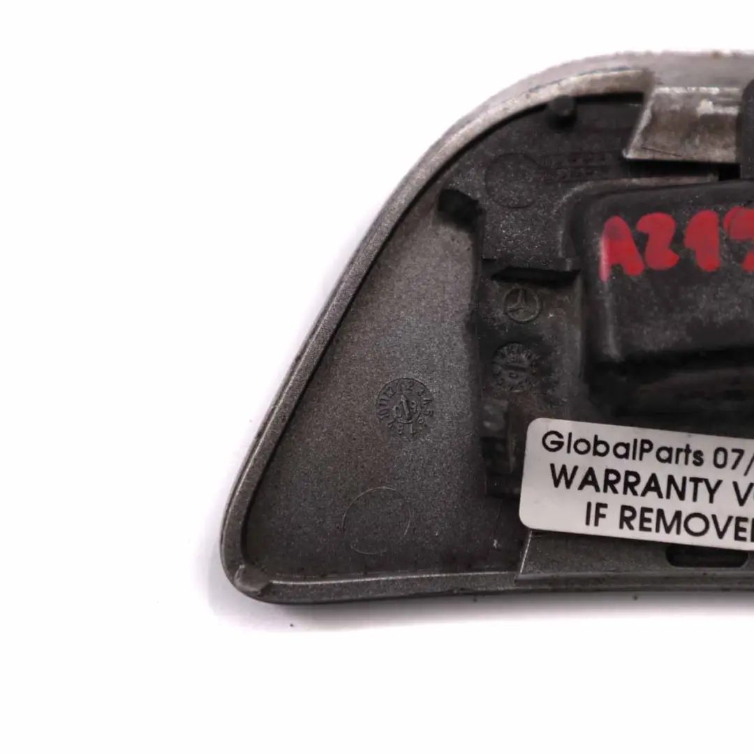 W219 Tapa del Lavafaros Delantero Derecho Plata Iridium 775 para Mercedes CLS con número de pieza A2198800405 Mercedes CLS W219 Tapa del Lavafaros Delantero Derecho Plata Iridium 775 - SKU A2198800405-IRS - Número de pieza A2198800405