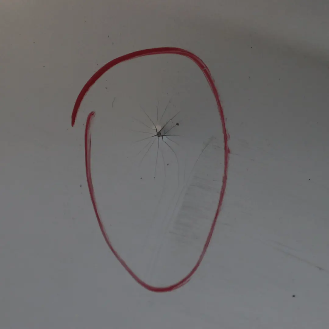 W219 Zderzak Tylny Iridium Silver - 775 do Mercedes o numerze A2198800940 Mercedes W219 Zderzak Tylny Iridium Silver - 775 - SKU A2198800940-IRS - Numer Części A2198800940