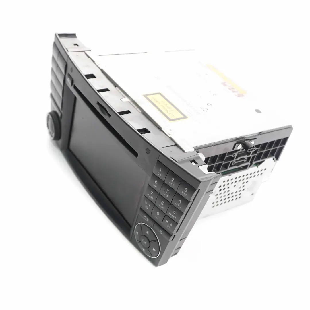 W219 Hauptgerät CD Spieler Radio Audio COMAND Navigation für Mercedes mit Teilenummer A2199001100 Mercedes W219 Hauptgerät CD Spieler Radio Audio COMAND Navigation - SKU A2199001100 - Teilenummer A2199001100