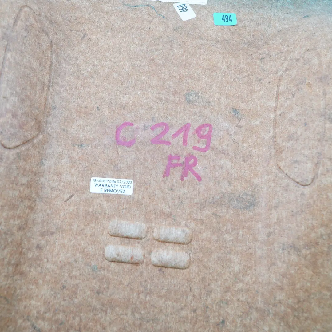 W219 Couvre-dossier de siège avant droit Panneau Cuir Noir pour Mercedes CLS à propos du numéro de pièce A2199100239 Mercedes CLS W219 Couvre-dossier de siège avant droit Panneau Cuir Noir - SKU A2199100239 - Numéro de pièce A2199100239