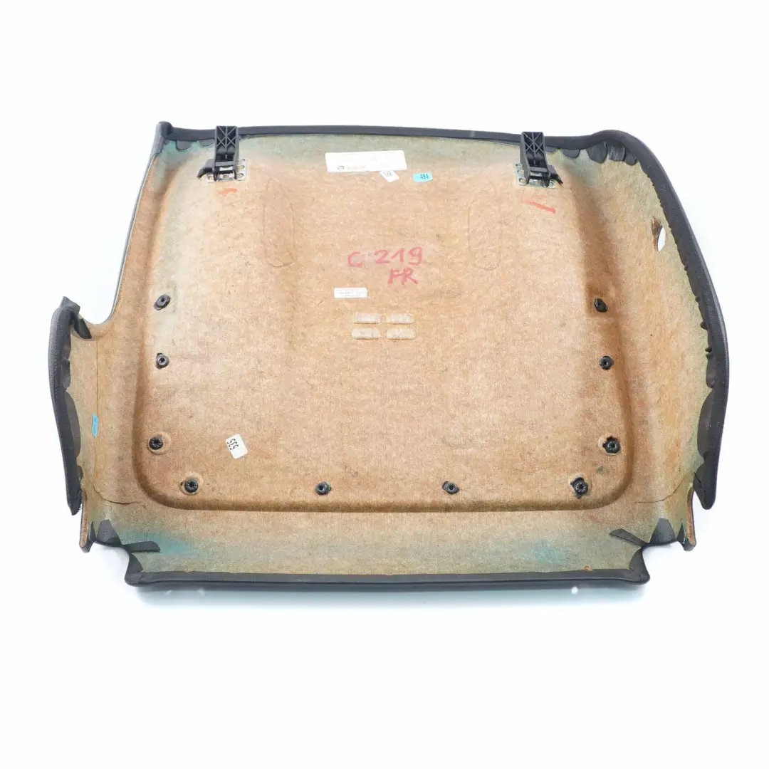 W219 Revestimiento respaldo asiento delantero derecho cuero negro para Mercedes CLS con número de pieza A2199100239 Mercedes CLS W219 Revestimiento respaldo asiento delantero derecho cuero negro - SKU A2199100239 - Número de pieza A2199100239