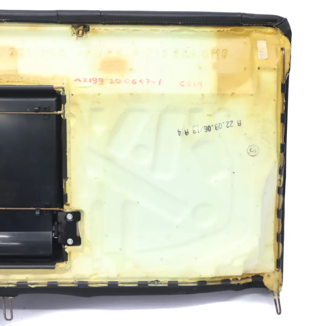 W219 Couvre-dossier de siège arrière Couvre-dossier CLS Cuir noir pour Mercedes à propos du numéro de pièce A2199200647 Mercedes W219 Couvre-dossier de siège arrière Couvre-dossier CLS Cuir noir - SKU A2199200647-1 - Numéro de pièce A2199200647