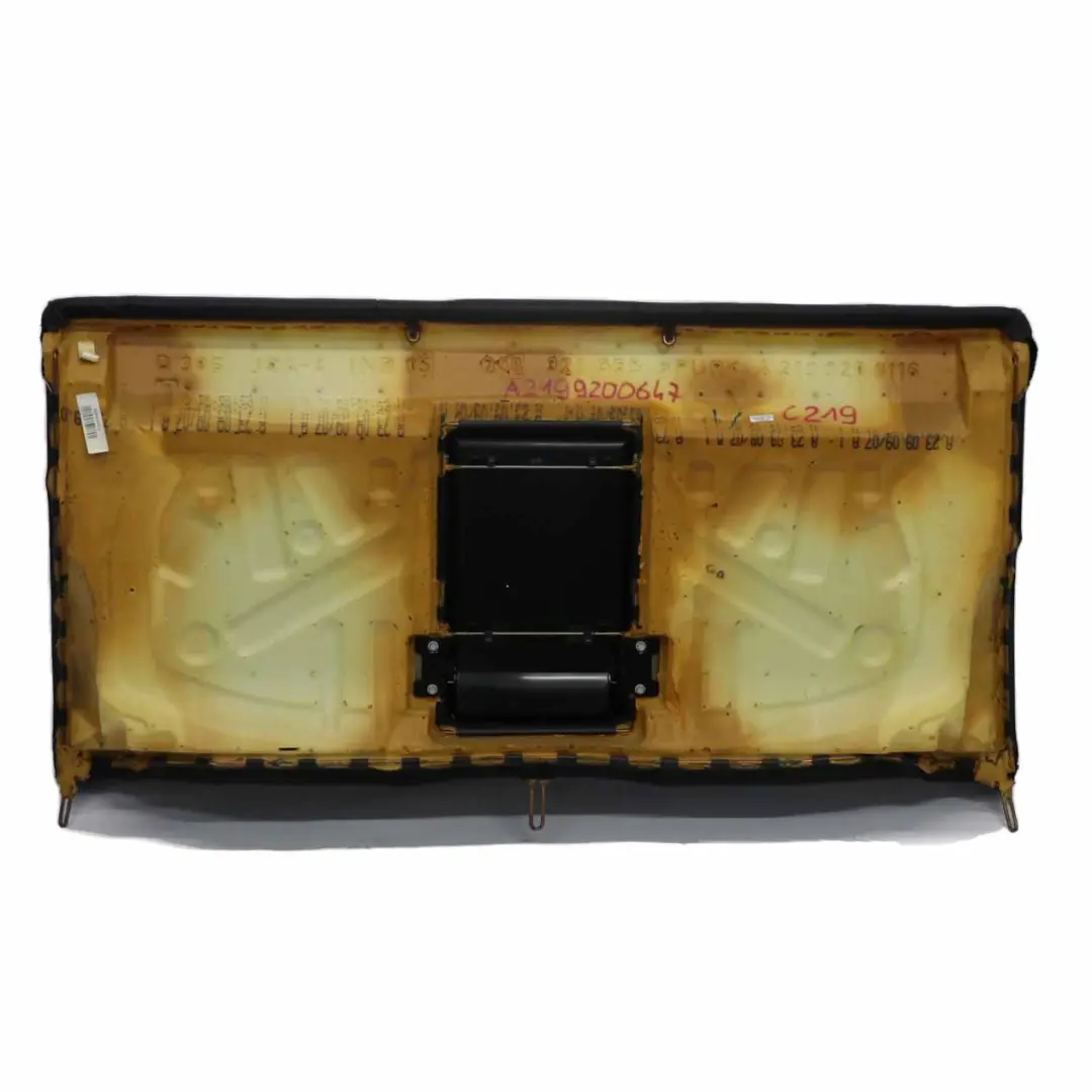 W219 Asiento Trasero Cubre Respaldo CLS Cuero Negro para Mercedes con número de pieza A2199200647 Mercedes W219 Asiento Trasero Cubre Respaldo CLS Cuero Negro - SKU A2199200647 - Número de pieza A2199200647