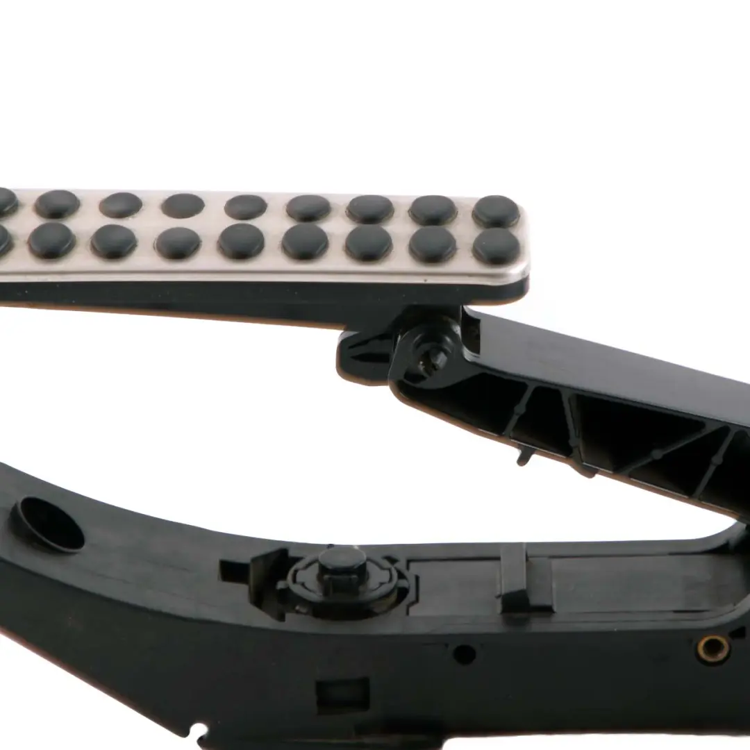 Pédale D'Accélérateur Mercedes W220 W221 Support Pédale Accélérateur pour à propos du numéro de pièce A2203000304 Pédale D'Accélérateur Mercedes W220 W221 Support Pédale Accélérateur - SKU A2203000304 - Numéro de pièce A2203000304