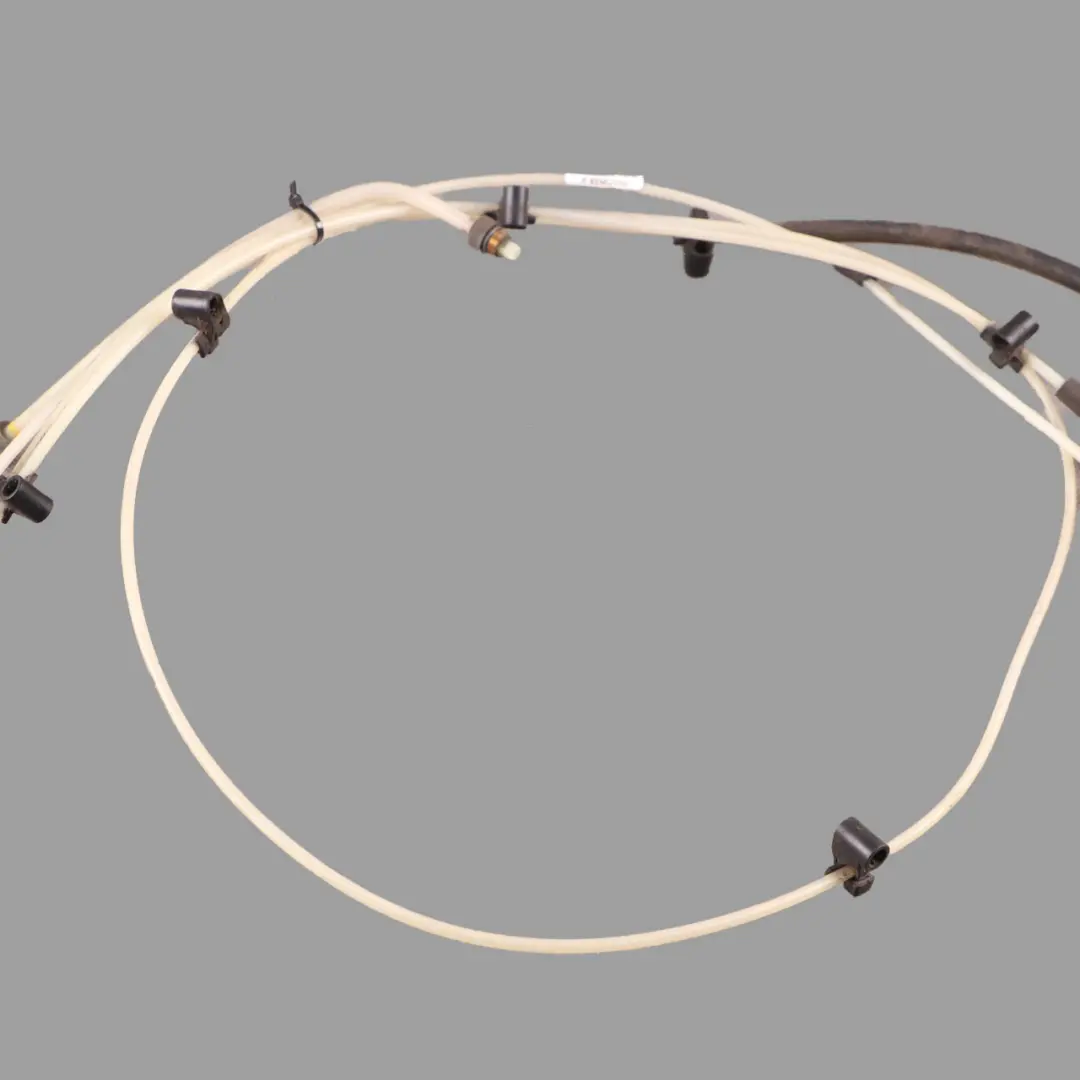 Suspension Airmatic Cable Pipe A2123270545 to Air Line Mercedes W205 W212 W213 Air with Part number A2203271045 Air Line Mercedes W205 W212 W213 Air Suspension Airmatic Cable Pipe A2123270545 - SKU A2203271045-1 - Part number A2203271045