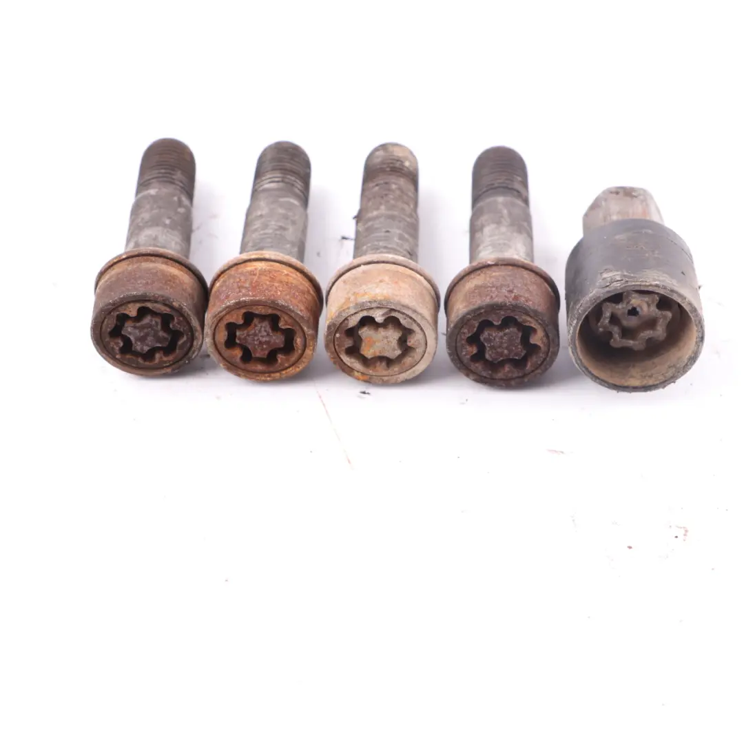 Zestaw Śrub Koła Zabezpieczające do Mercedes W164 o numerze A2204000170 Mercedes W164 Zestaw Śrub Koła Zabezpieczające - SKU A2204000170-2 - Numer Części A2204000170