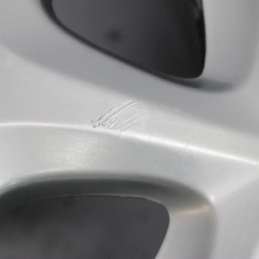 Cerchio in lega a 7 razze 16" 7,5J ET:46 per Mercedes W220 con numero di parte A2204012302 Mercedes W220 Cerchio in lega a 7 razze 16" 7,5J ET:46 - SKU A2204012302-1 - Numero di parte A2204012302